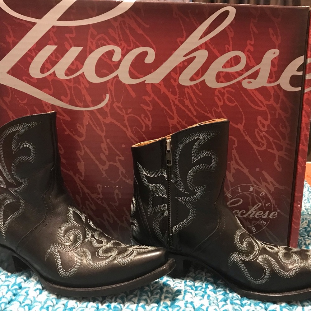 Lucchese Short Boot 7.5
